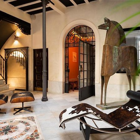 Pajaro Rebelde Bed & Breakfast Севиля Екстериор снимка
