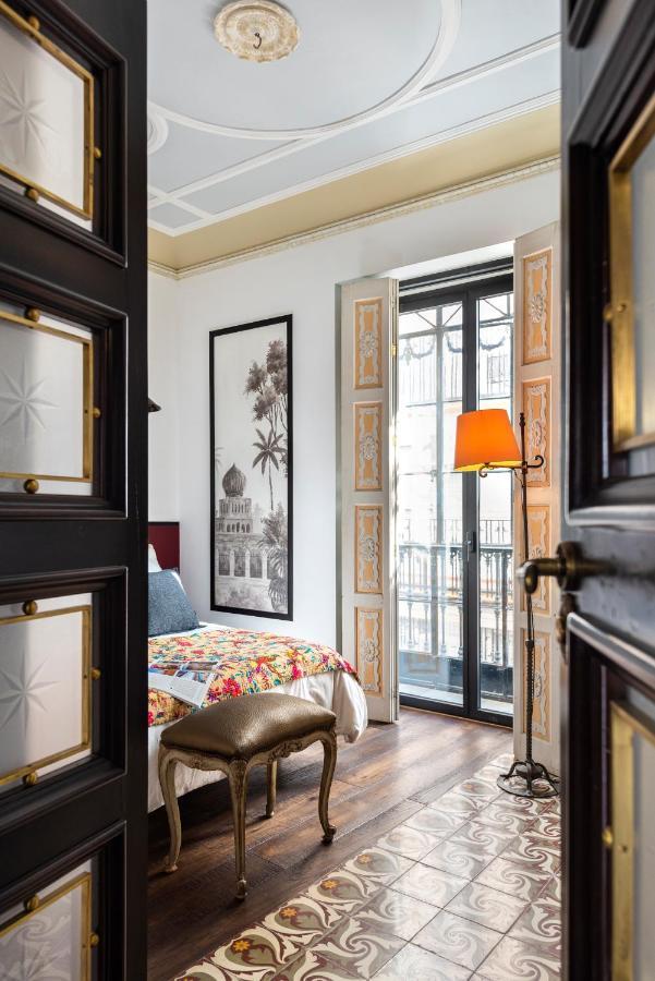 Pajaro Rebelde Bed & Breakfast Севиля Екстериор снимка