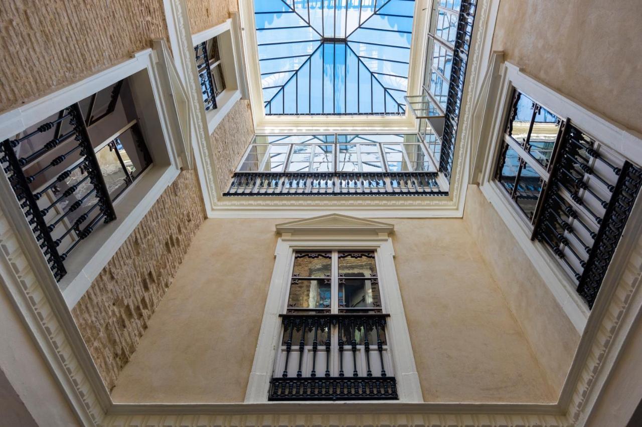 Pajaro Rebelde Bed & Breakfast Севиля Екстериор снимка
