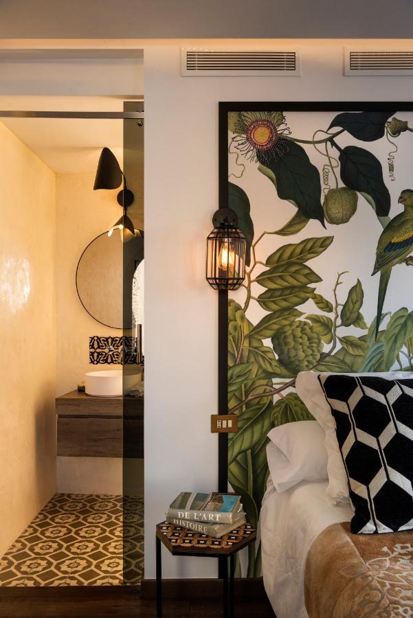Pajaro Rebelde Bed & Breakfast Севиля Екстериор снимка