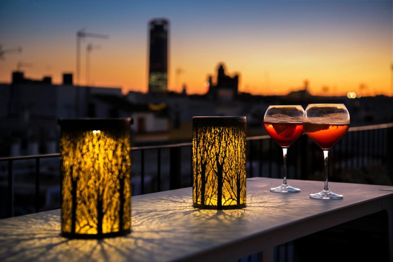 Pajaro Rebelde Bed & Breakfast Севиля Екстериор снимка